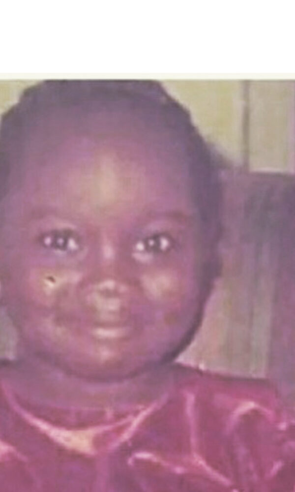 ECB2BFCB 311B 4DFC 8C3C 9D2AD31DD4B0 600x1000